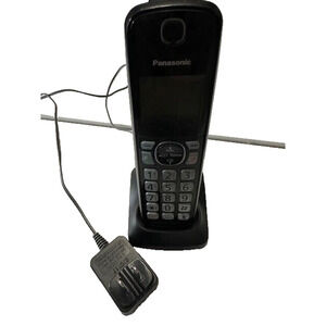 Panasonic KX-TGFA51B Cordless Phone Handset w/ Charging Base PNLC1078